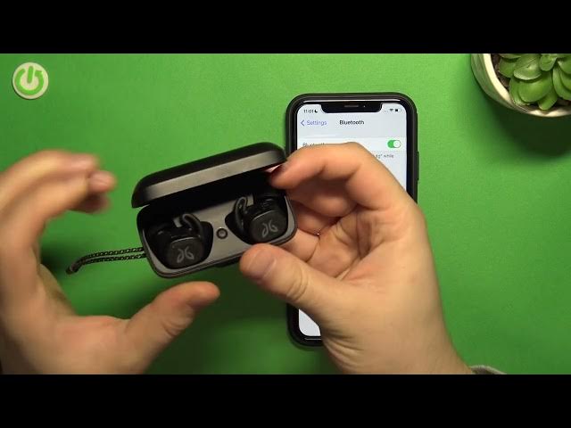 Video thumbnail for How to Enter Pairing Mode on Jaybird Vista 2 – Connect New Device
