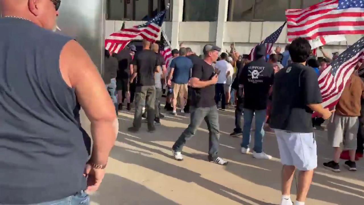 Video thumbnail for US: Clashes Erupt as Jake Lang Attends Dearborn City Council Meeting 4.