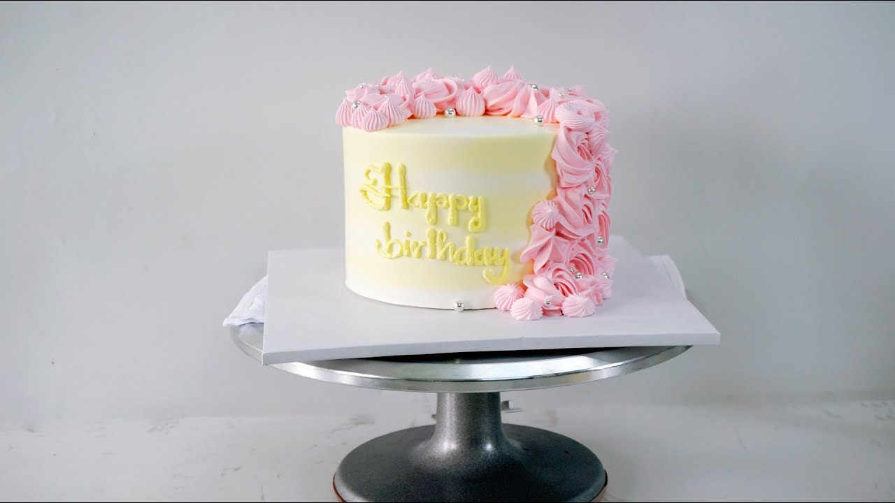 'Video thumbnail for Like a unicorn rainbow birthday cake decoration'