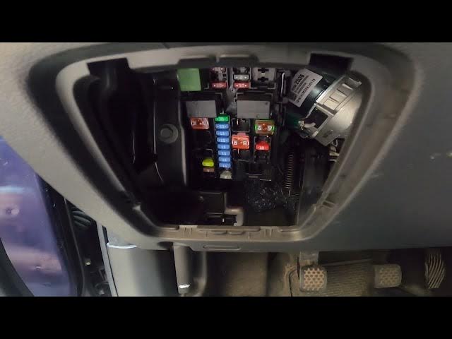 Video thumbnail for Where is Interior Fuse Box in Opel Karl ( 2015 – 2018 ) - Find Interior Fuse Box
