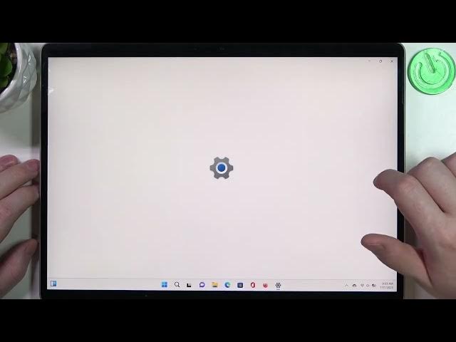 Video thumbnail for How To Enable & Disable Rotation Lock On Microsoft Surface Pro 9