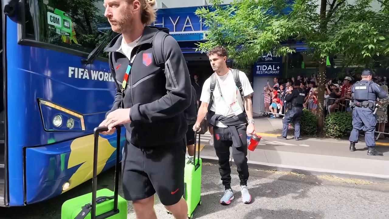 Video thumbnail for US: US team leaves hotel ahead of World Cup clash with Australia in Seattle.