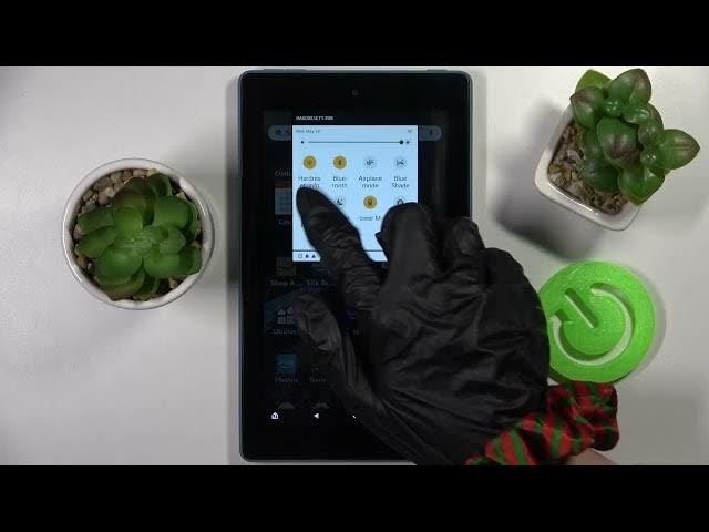 Video thumbnail for How to Turn On or Off Auto Rotate Screen Feature in Amazon Fire 7?