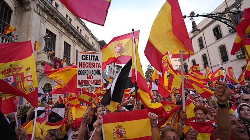 Video thumbnail for New rally in Madrid to denounce handling of the Ceuta migration crisis