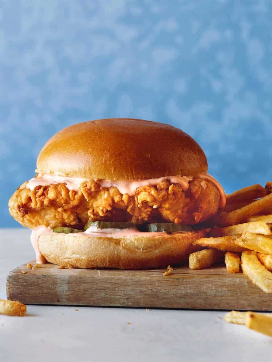 'Video thumbnail for Popeyes chicken sandwich Recipe '