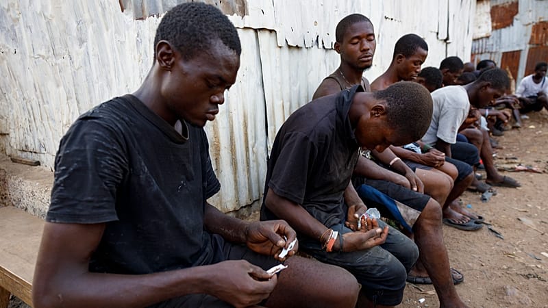 Video thumbnail for Synthetic drugs from India fuelling West Africa's opioid epidemic