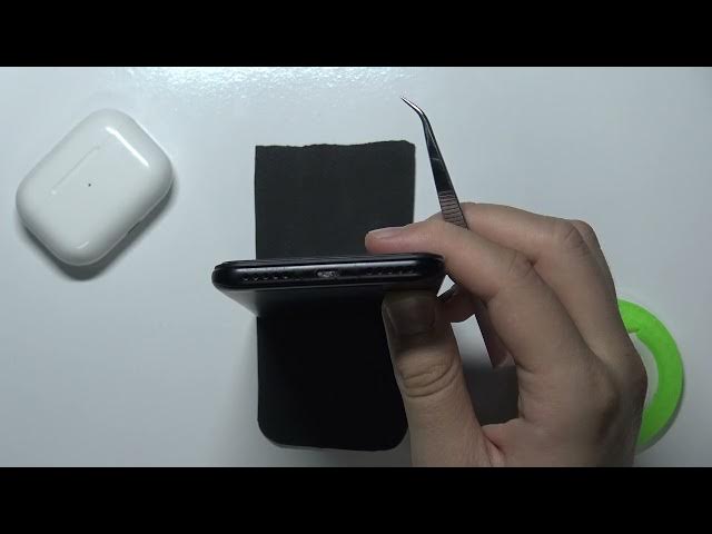 Video thumbnail for How to Clean microUSB Port in XIAOMI A2 Lite – Fix Charging Port