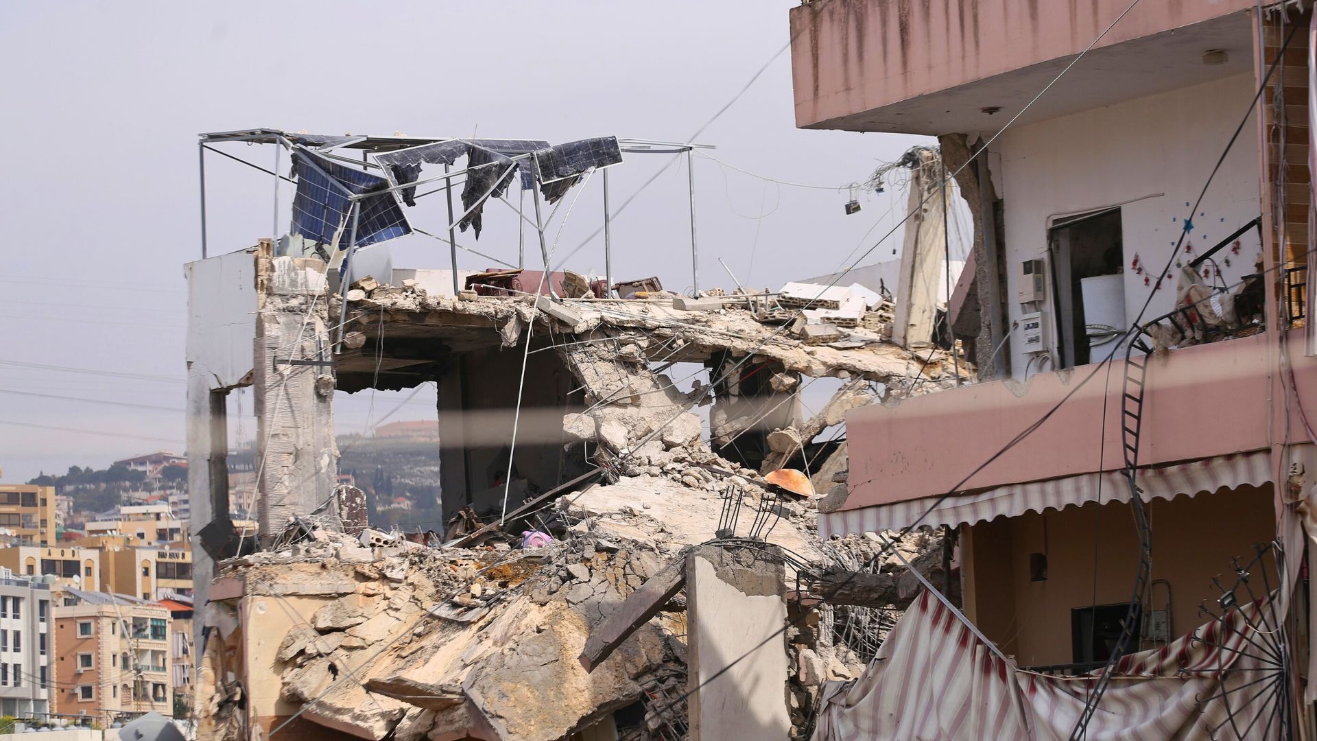 Video thumbnail for Israeli air strikes hit residential building in southern Lebanon, killing at least four