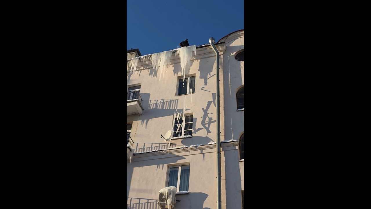 Video thumbnail for Icicle Removal Goes Wrong: AC Unit Hit on Snowy Roof