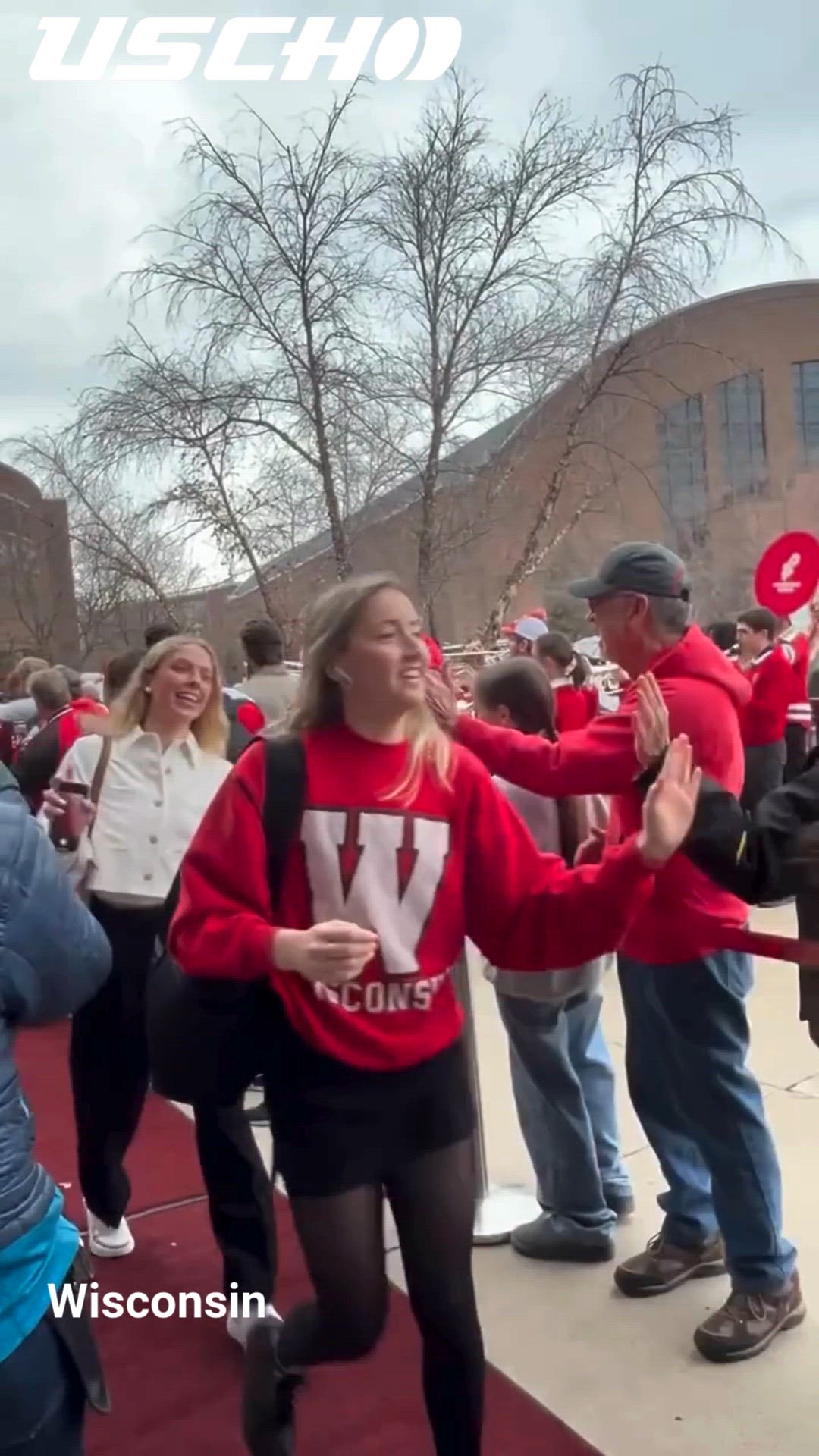 Video thumbnail for NCAA Womens Forzen Four Final Red Carpet Walk
