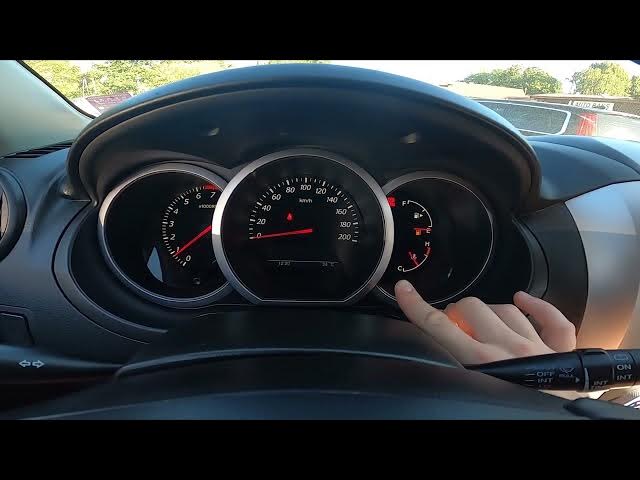 Video thumbnail for How to Manage Fuel Economy Auto Reset in Suzuki Grand Vitara II ( 2005 – 2014 )