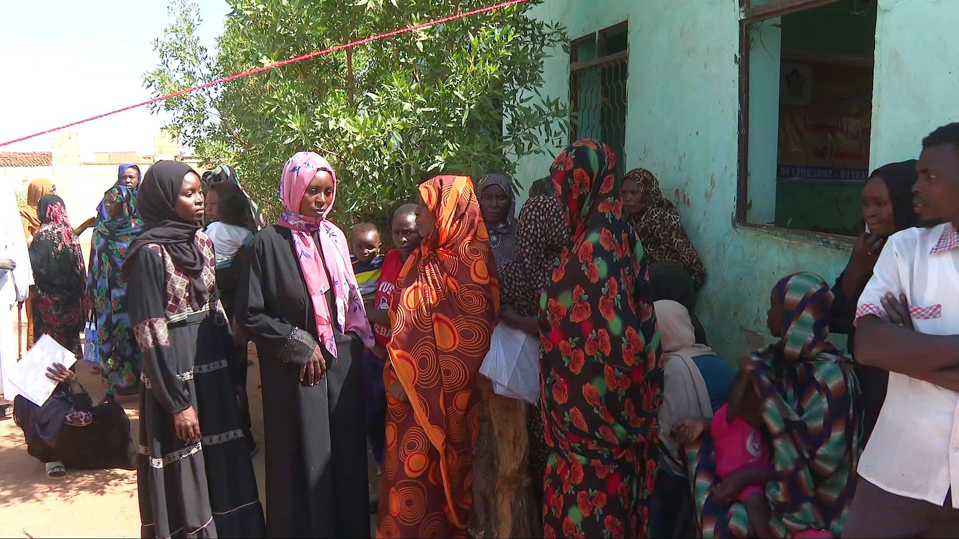 Video thumbnail for Sudan war: Khartoum receives influx of Kordofan families fleeing RSF violence
