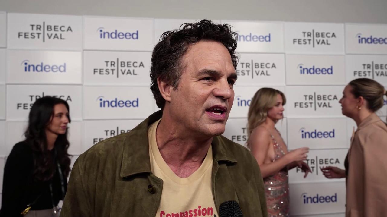Video thumbnail for UNCAPTIONED: Mark Ruffalo slams accusations of anti-semitism.