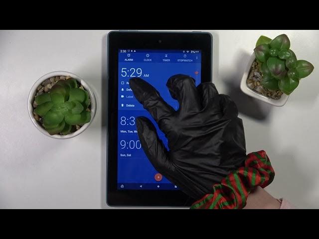 Video thumbnail for How to Set Up Alarm Clock in Amazon Fire 7?