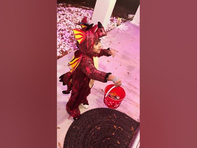 Video thumbnail for Avi Baby - Trick or Treat #Halloween2025 #november  #TrickOrTreatVibes #HauntedHouseExperience