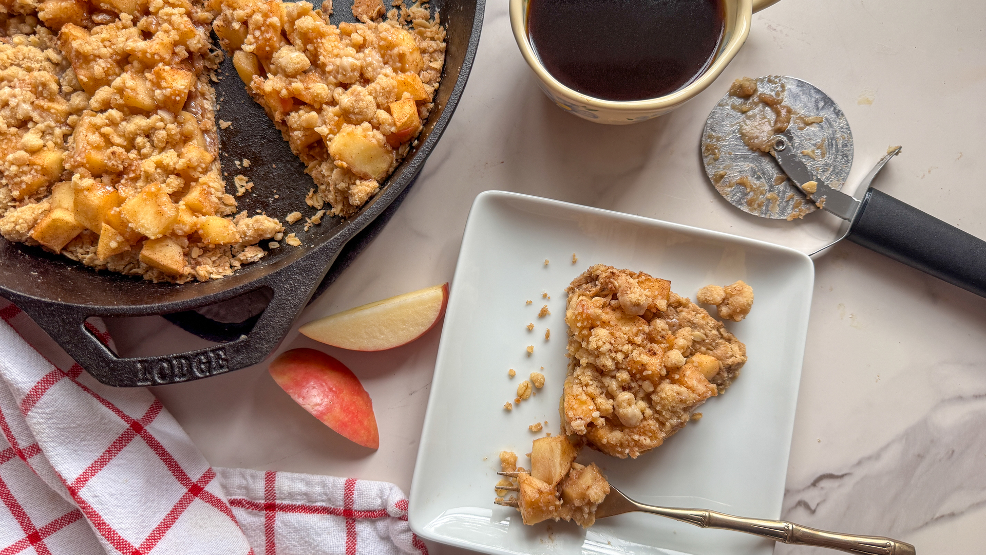 Video thumbnail for The Ultimate Autumn Apple Pie Dessert Pizza Recipe