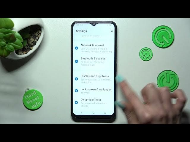 Video thumbnail for VIVO Y22S - How to Change Display Refresh Rate? Screen Settings Review & Manage Display Hz!