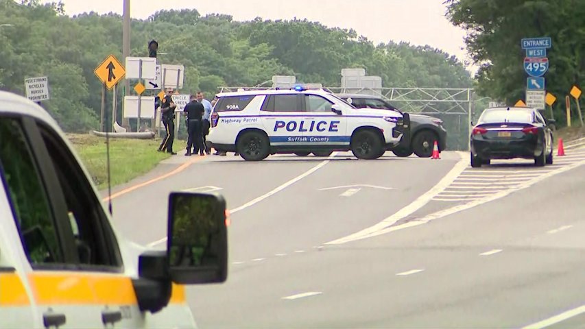 Video thumbnail for All westbound LIE lanes reopen following crash