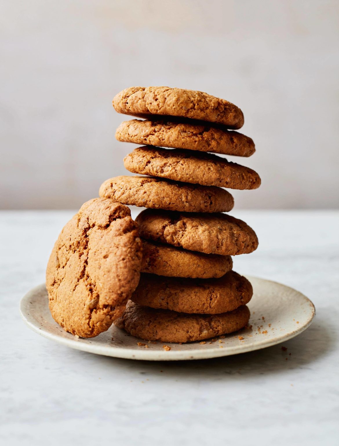 'Video thumbnail for Traditionnel Ginger Biscuits Recipe'