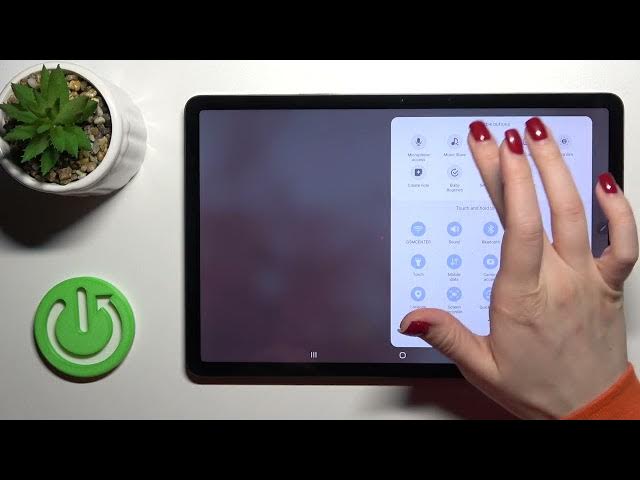 Video thumbnail for How to Edit Notification Panel Shortcuts in SAMSUNG Galaxy Tab S8 – Customize Upper Bar