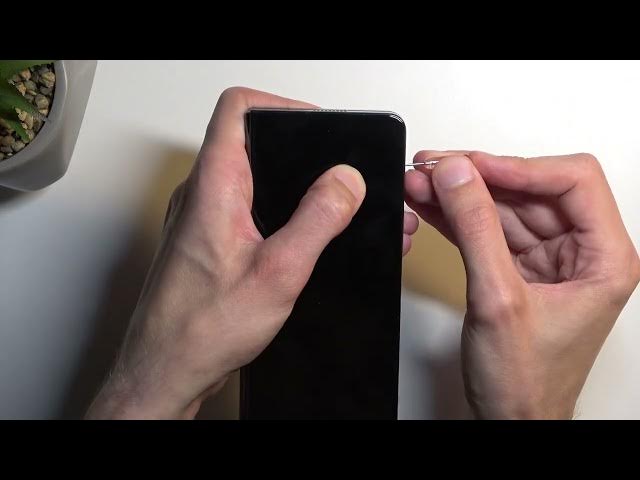 Video thumbnail for How to Insert a Nano SIM Card into a SAMSUNG Galaxy Z Fold5