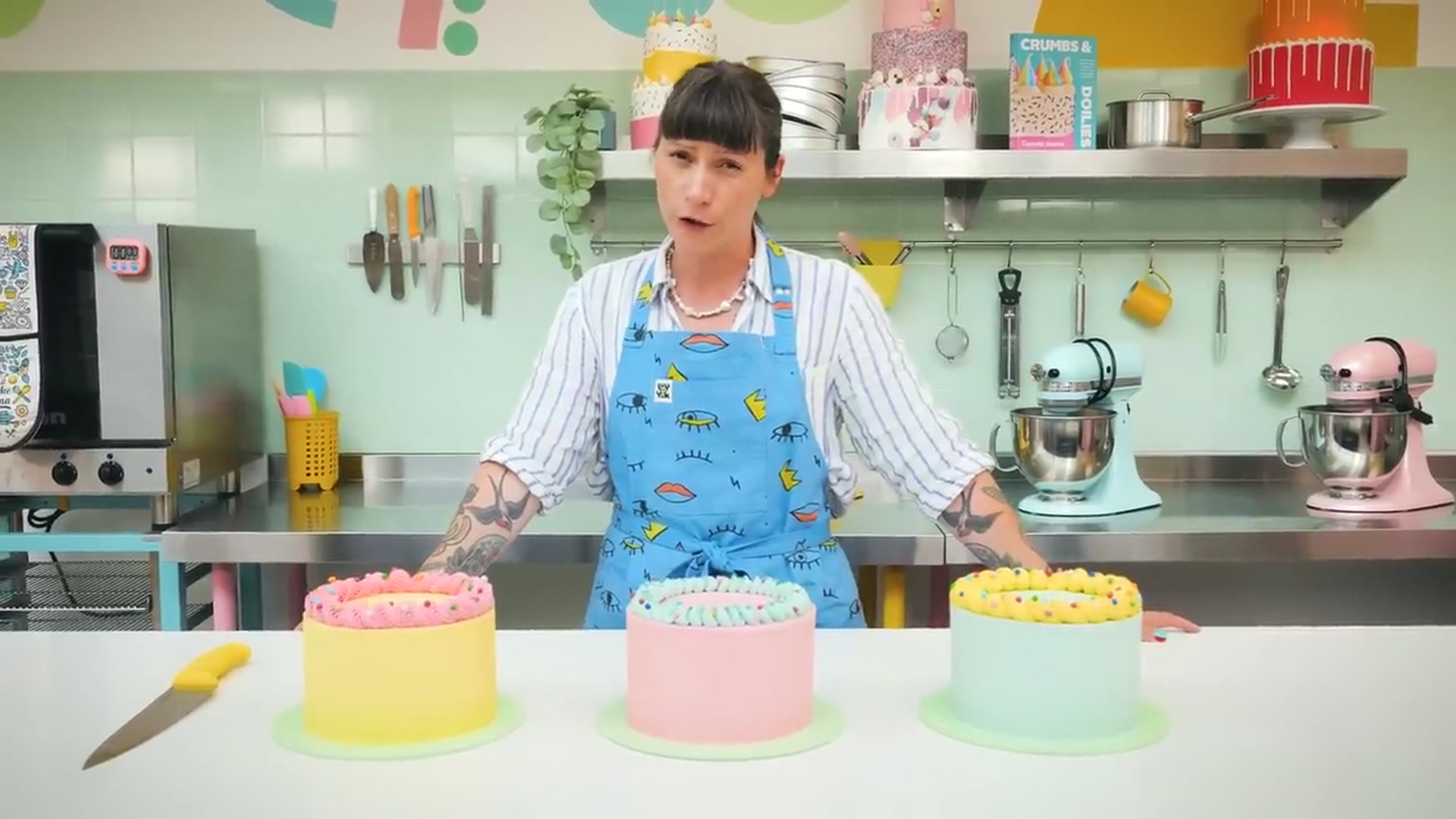 Video thumbnail for How To Cut a Cake Tutorial Cupcake Jemma(720P HD)