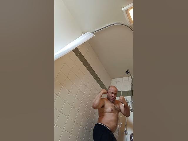 Video thumbnail for KARAOKE\DOMINATRIXCAROLYN-DOMINAQPSELENA VERSUS ILLEGALSTINGS/KARATE