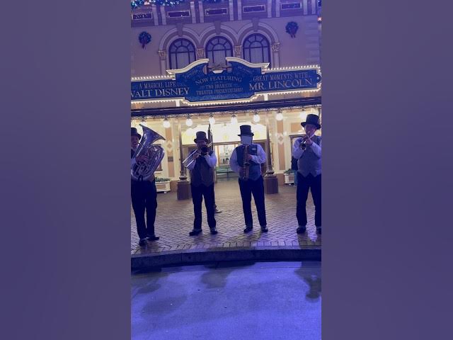 Video thumbnail for Let it Snow!