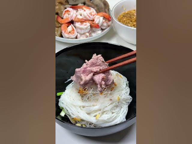 Video thumbnail for របៀបធ្វើទឹកស៊ុបគុយទាវ
