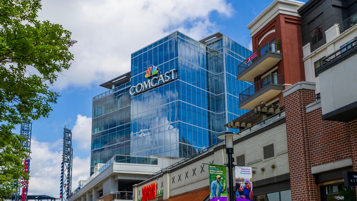 Video thumbnail for Comcast Pulls Off a Corporate Split and Wall Street Loves It