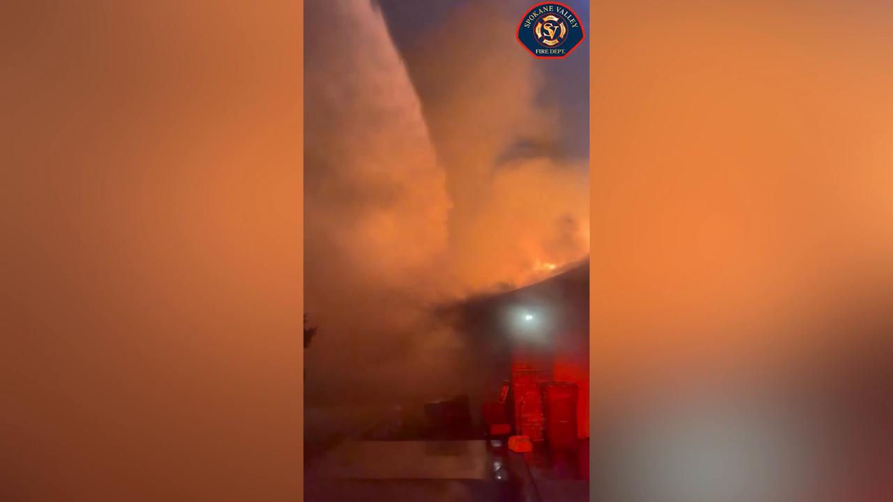 Video thumbnail for US: 65,000 evacuated as wildfires destroy 700 homes in US state of Washington.
