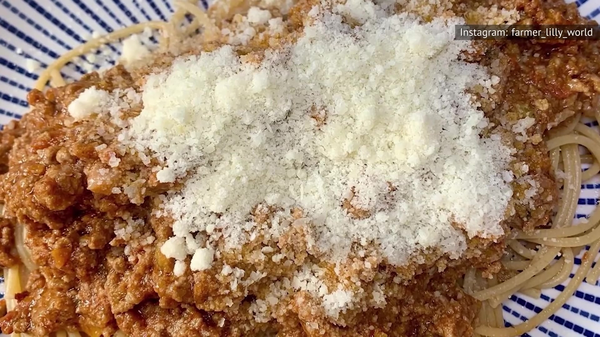 Video thumbnail for The Biggest Mistakes Everyone Makes When Cooking With Cheese