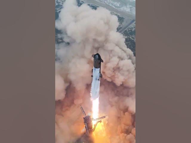 Video thumbnail for SpaceX just caught its Starship superheavy booster during the fifth test flight today #spacex
