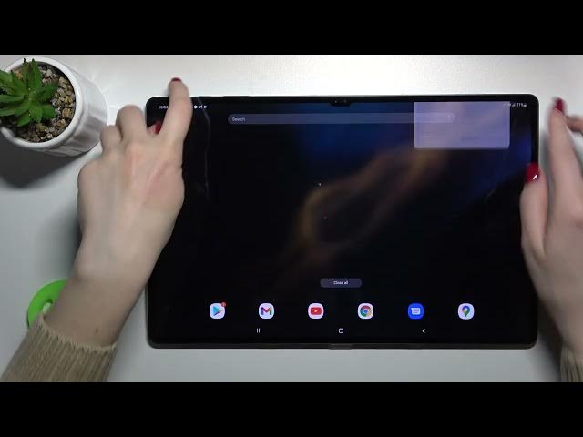 Video thumbnail for How to Activate Fingerprint Animation in SAMSUNG Galaxy Tab S8 Ultra – Fingerprint Sensor Settings