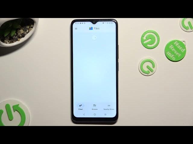 Video thumbnail for TCL 406 Storage Cleaning Guide