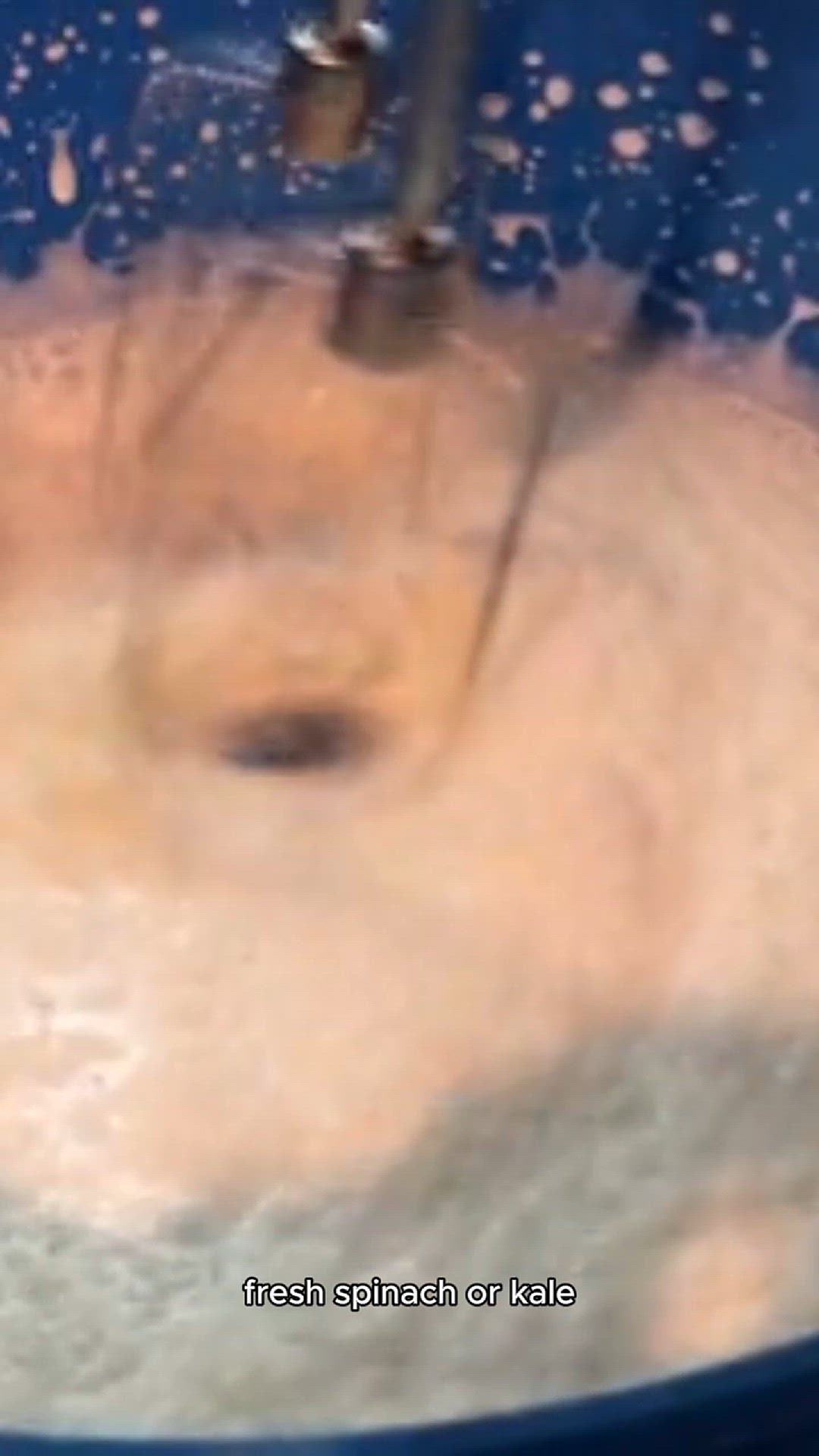 Video thumbnail for green smoothie recipe