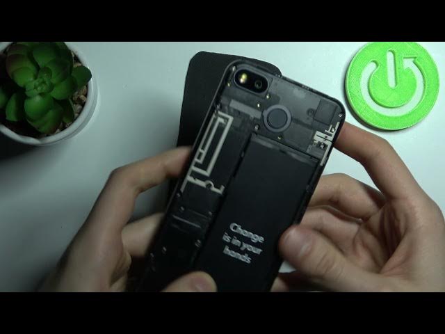 Video thumbnail for How to Remove Battery in FAIRPHONE 3 – Take Off Battery