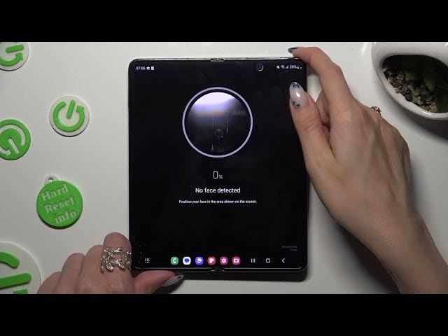 Video thumbnail for How to Set Up Face Unlock on Samsung Galaxy Z Fold 5