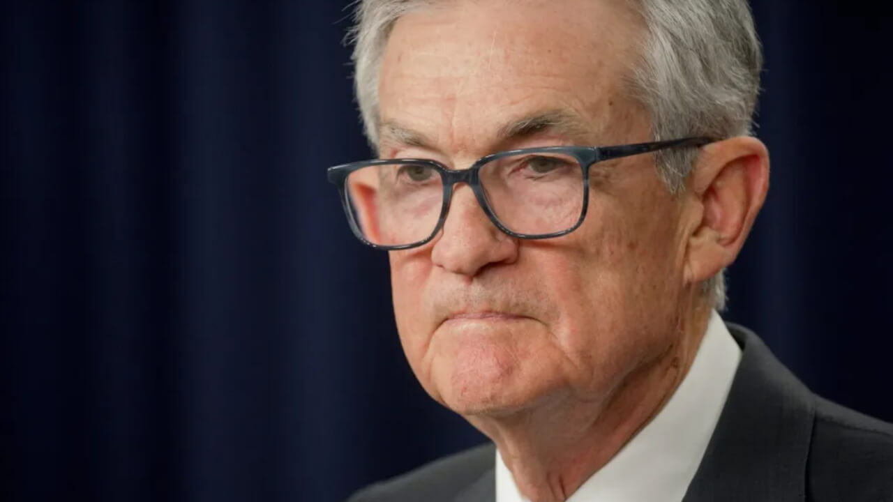 Video thumbnail for Powell blasts DOJ criminal probe as attack on Fed independence