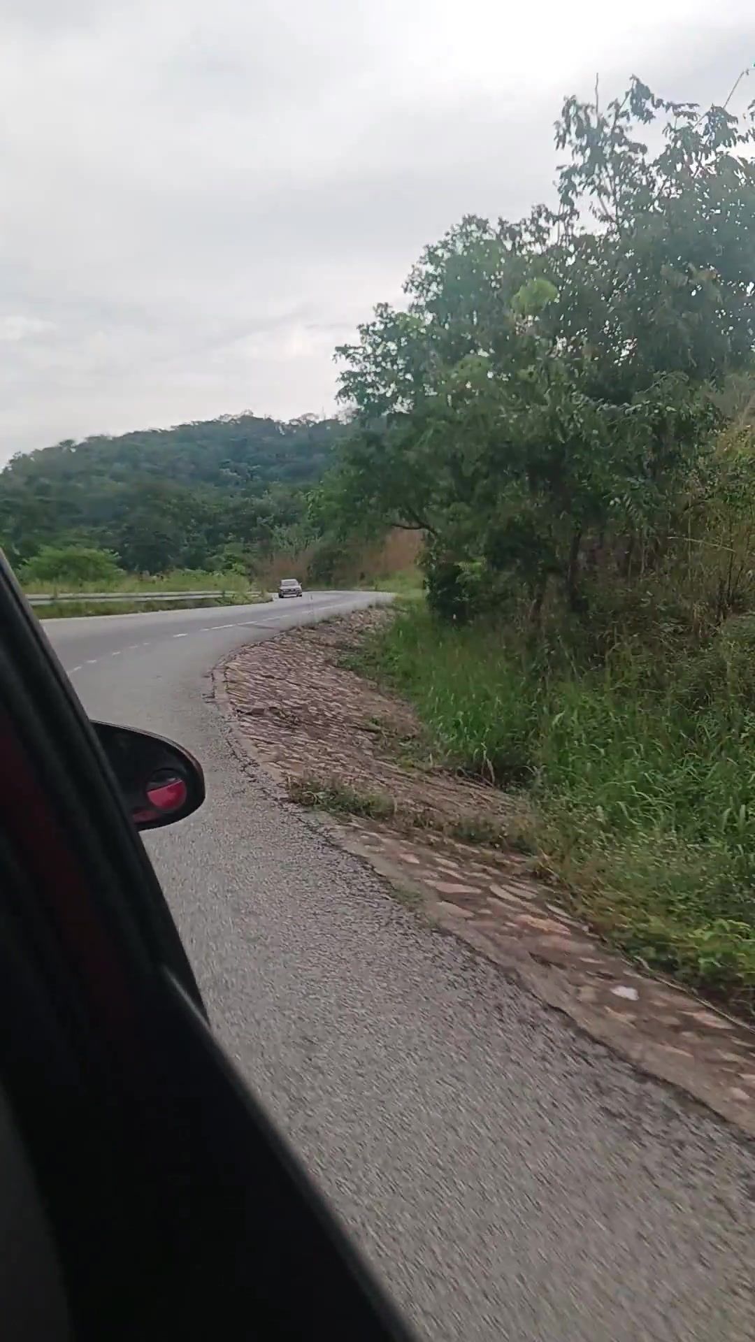 Video thumbnail for Beautiful Volta road - from Have back to Ho