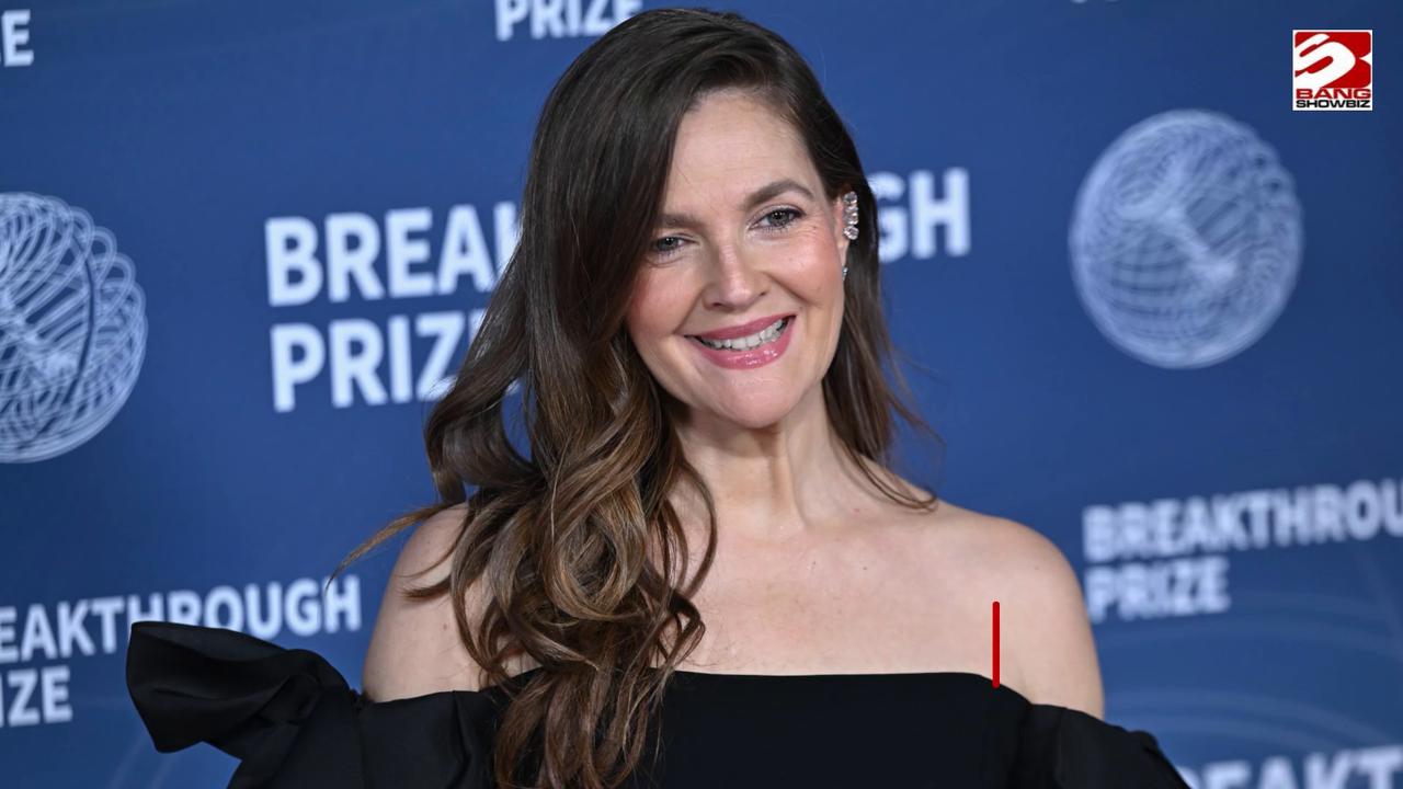 Video thumbnail for Ethan Hawke recalls wanting to date Drew Barrymore