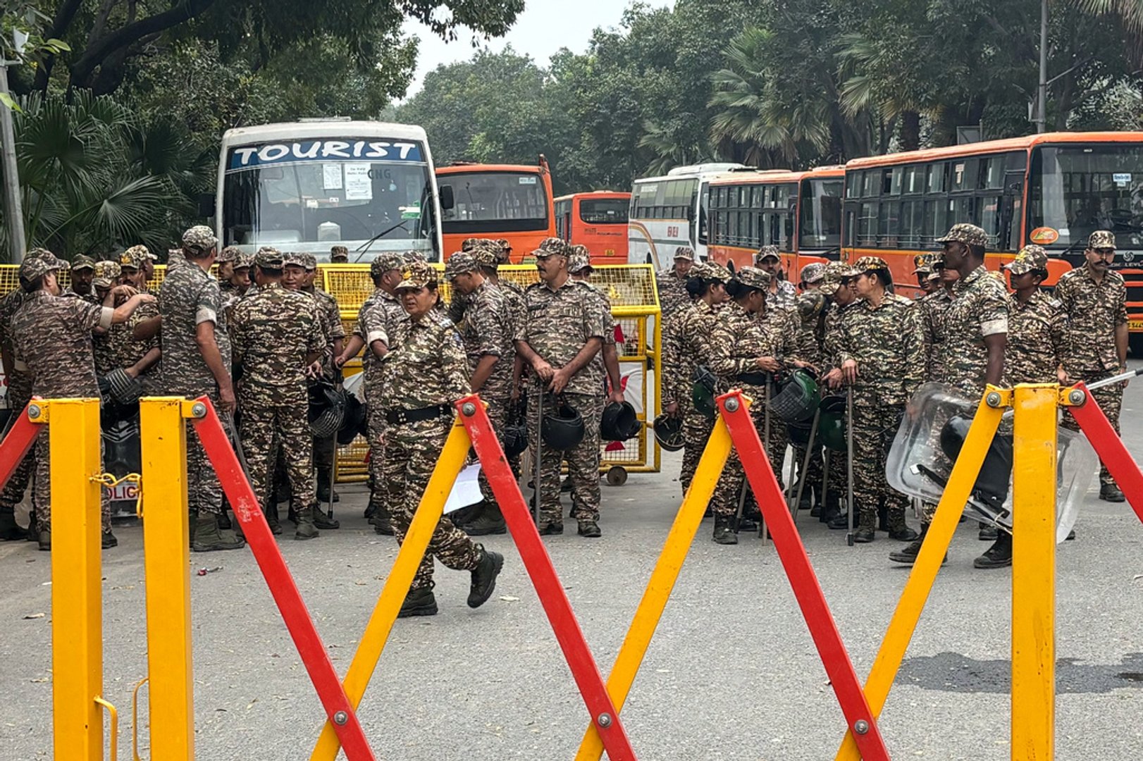 Video thumbnail for India coackroach Janta party protest: Party leader arrested as thousands of police deployed