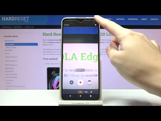 Video thumbnail for How to Activate Image Stabilization on Motorola Edge 20 Lite – Camera Settings