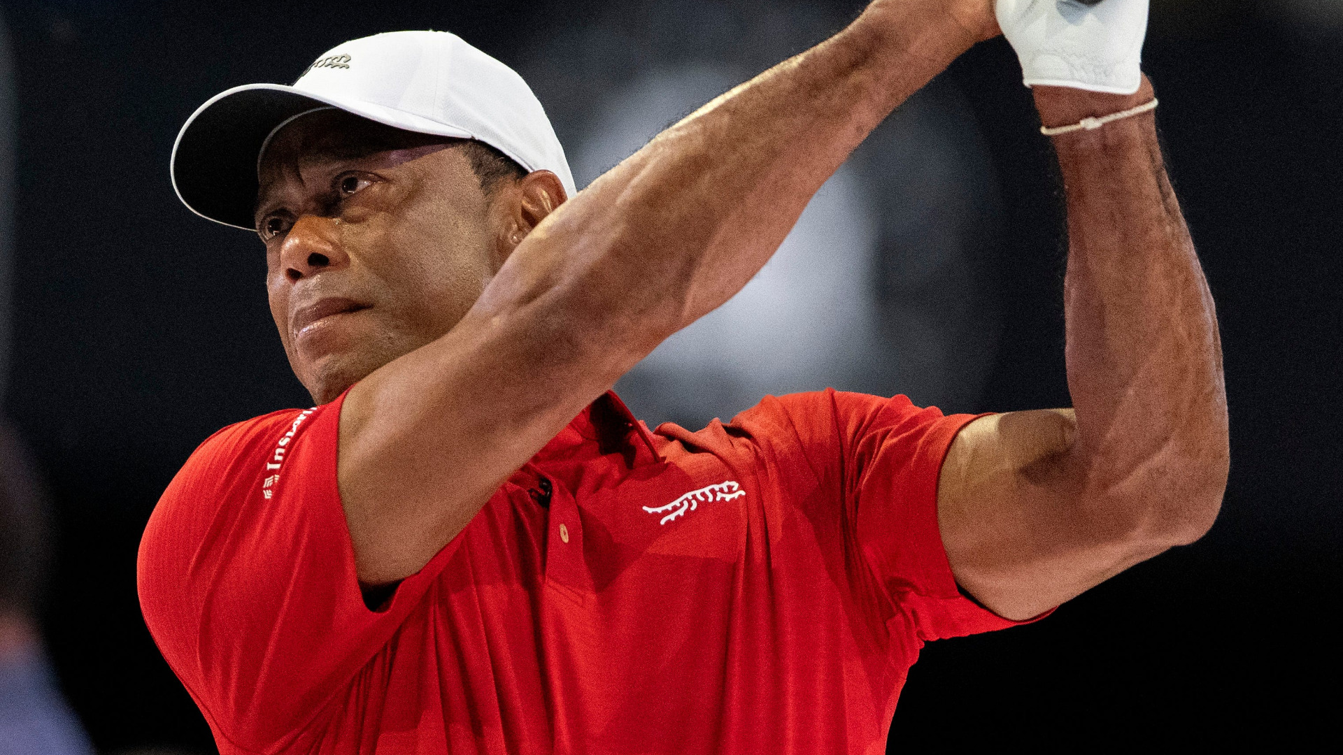 Video thumbnail for Tiger Woods: Mastering Golf Trajectories and Techniques