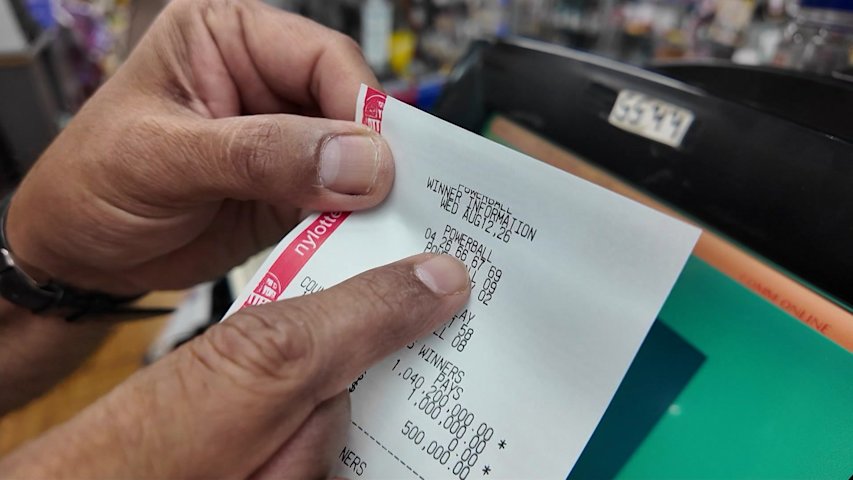 Video thumbnail for Brooklyn card store sells three $50,000 Powerball tickets in same drawing