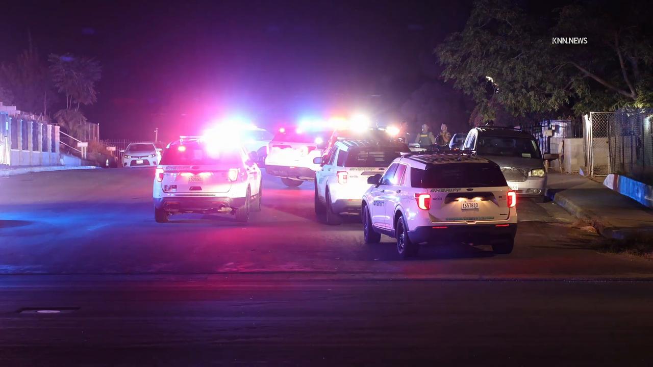 Video thumbnail for US, Bakersfield: Bakersfield Woman Detained After Gunfire Reported Inside Jefferson Street Home.
