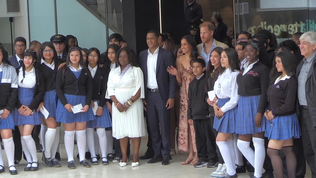 Video thumbnail for UK: Prince Harry, Meghan plan return to UK: Reports.