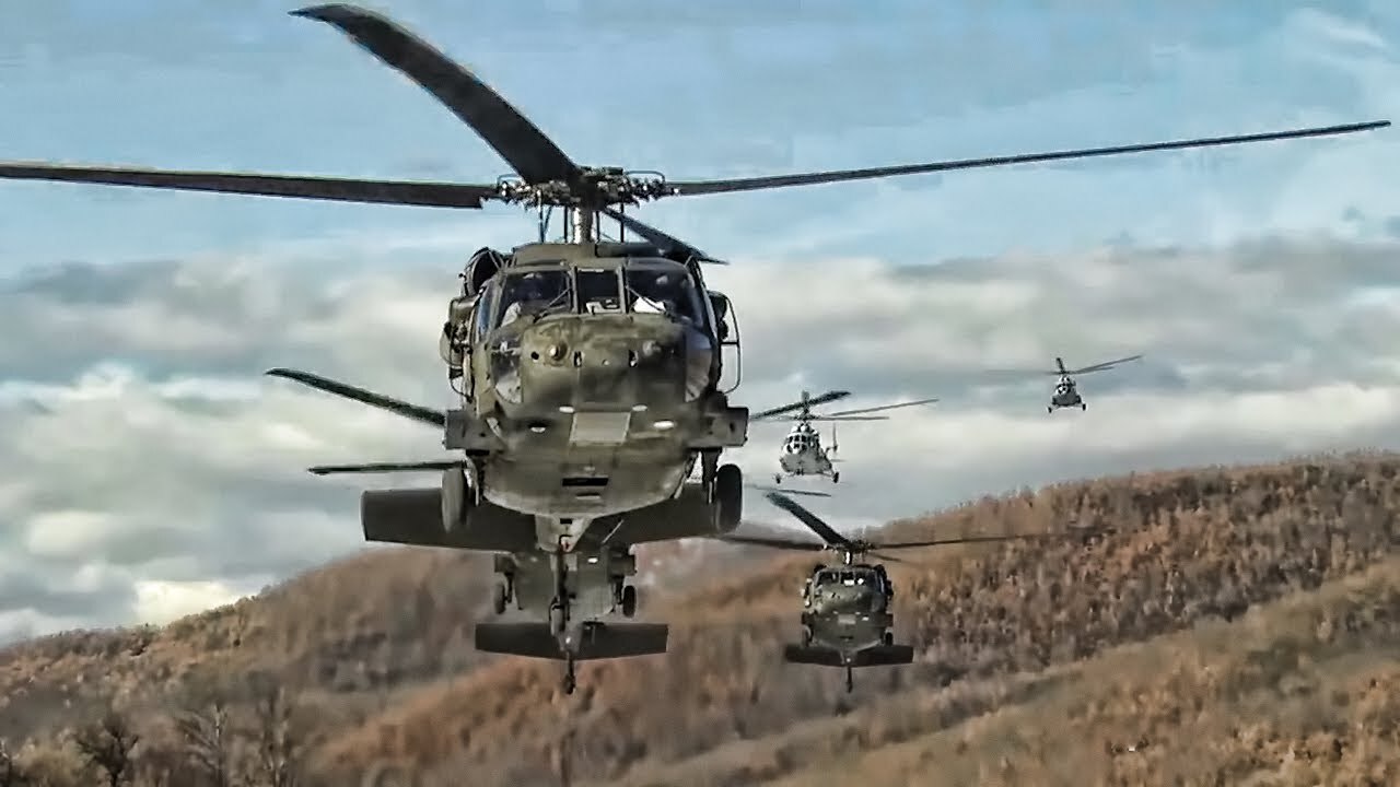 Video thumbnail for U.S. Army and Polish Paratroopers • Joint Air Assault Drill