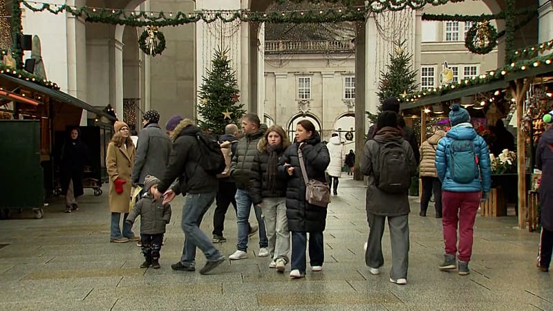 Video thumbnail for Austria's Salzburg Christmas market begins amid heightened security