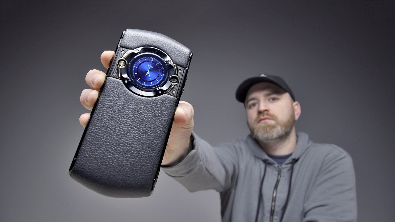Video thumbnail for Check Out The Back Of This Smartphone